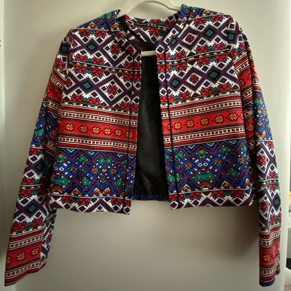 Atmosphere Printed Bolero Jacket